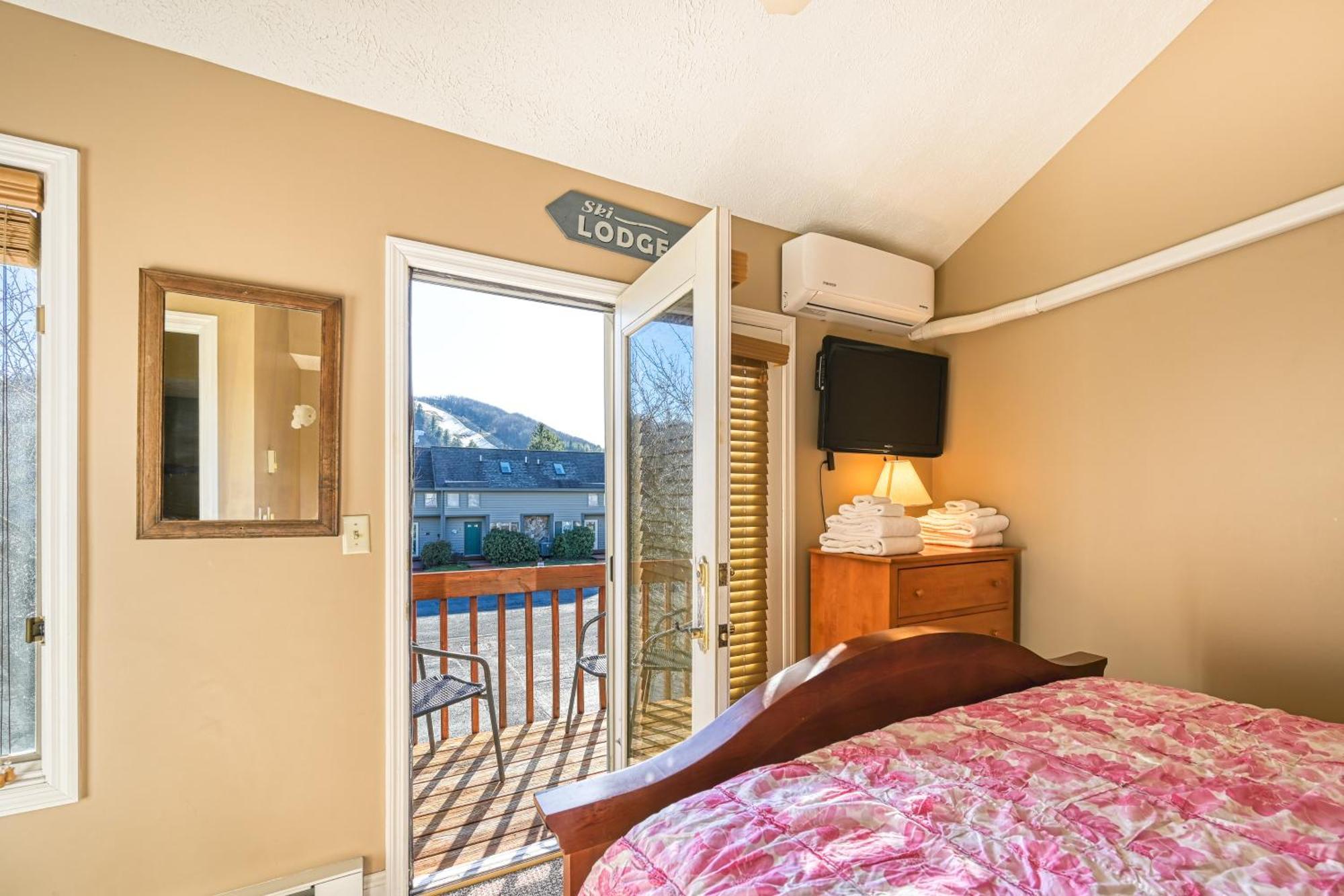 Deep Creek Village McHenry Habitación foto